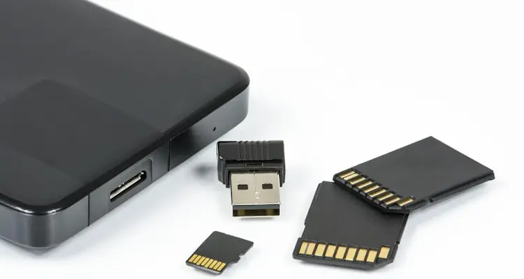 So reparieren Sie eine beschädigte Speicherkarte oder USB-Stick